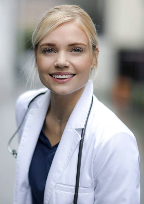 Victoria Serine Soltvedt - lege